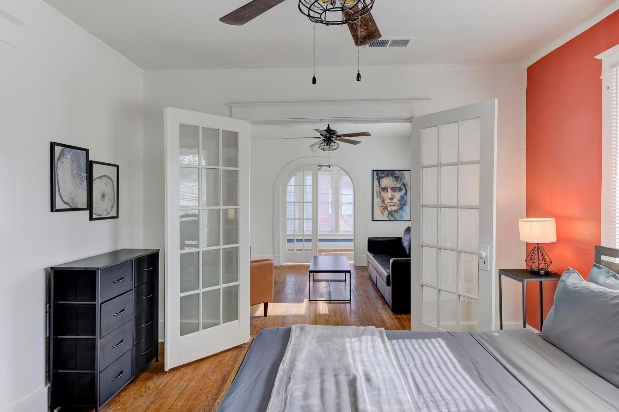 Charming Cooper-Young Flat In The Heart Of Memphis Luaran gambar