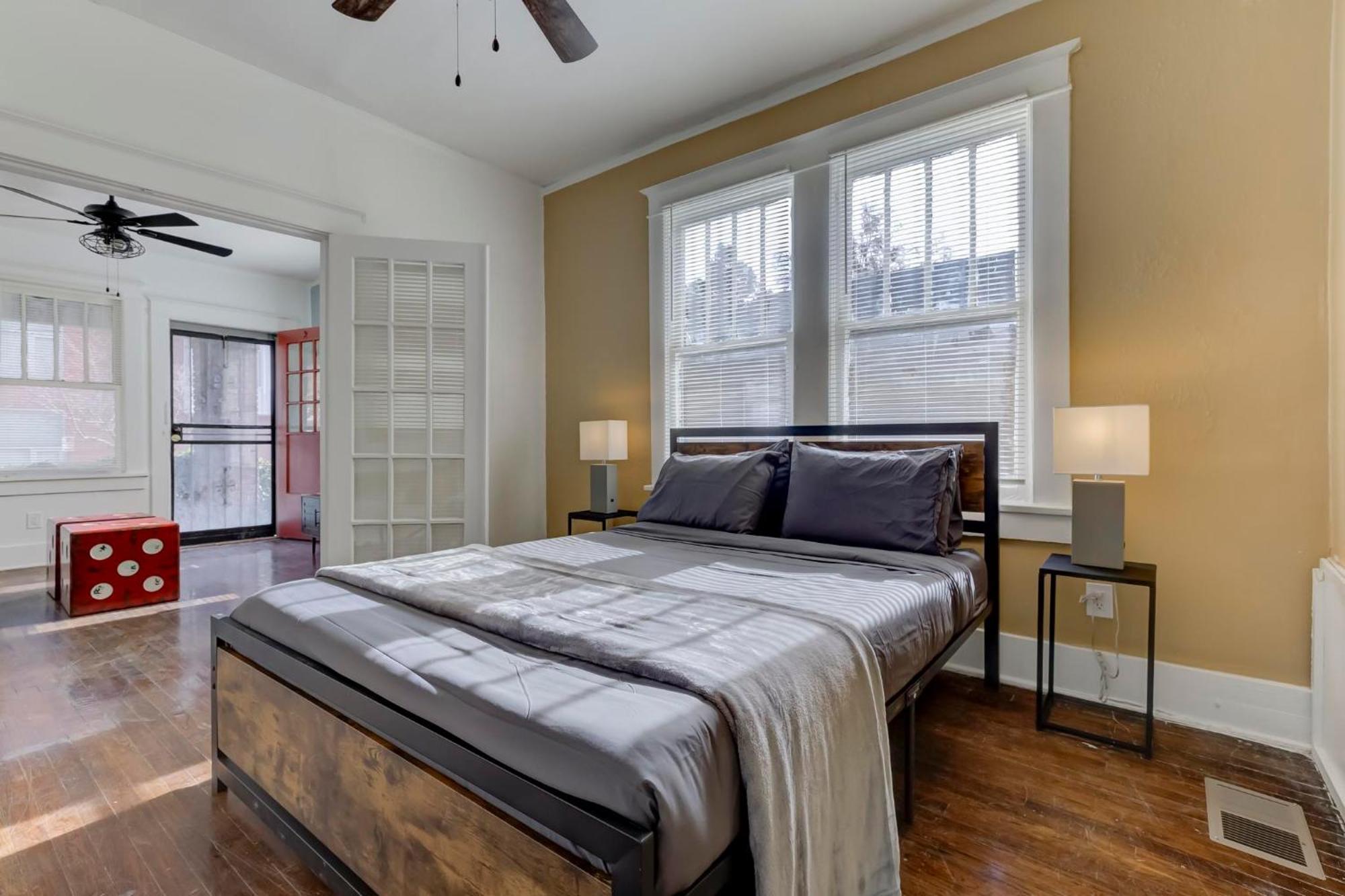 Charming Cooper-Young Flat In The Heart Of Memphis Luaran gambar